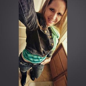 Meet your Posher, Raechele